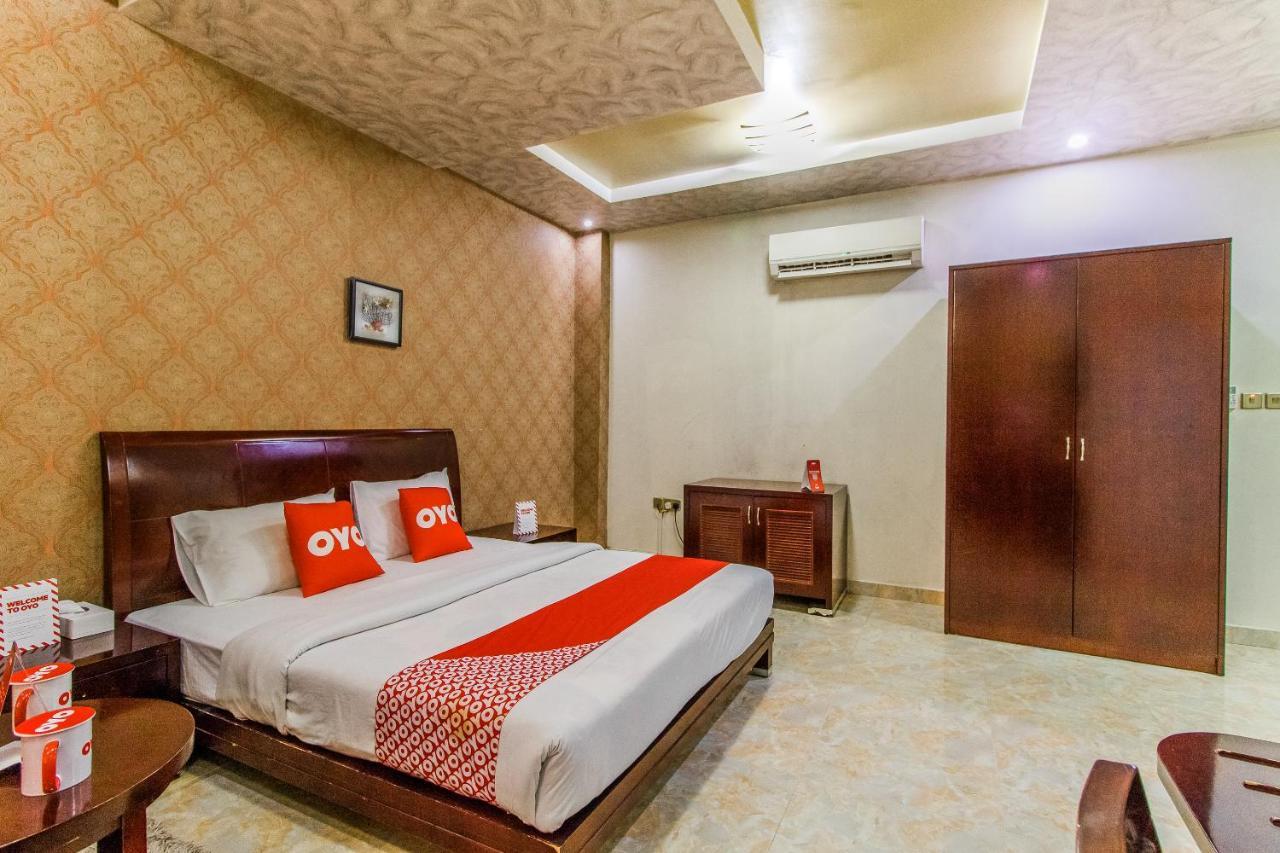 Oyo 109 Al Thabit Modern Hotel Apartment Hayl Al 'Umayr Exterior photo