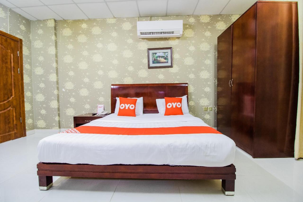 Oyo 109 Al Thabit Modern Hotel Apartment Hayl Al 'Umayr Exterior photo
